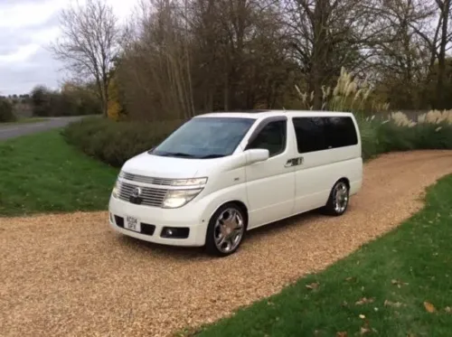 Photo of 2004 04 Reg Nissan Elgrand VG 3.5 Automatic 7 Seater – Fresh Dry Import, Just Arrived