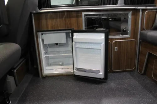 Photo 4 of 2015 65 Reg Volkswagen T5 Transporter Trendline 102PS Brand New Campervan Motorhome Conversion