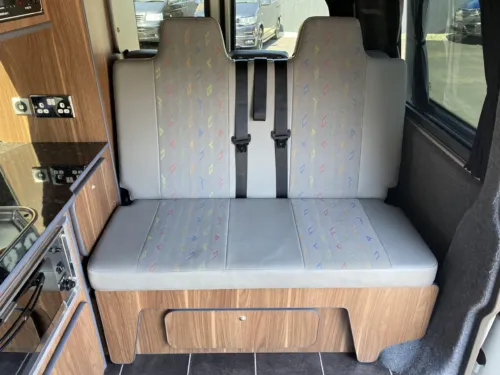 Photo 4 of 2009 09 Reg T5 T30 130PS Automatic Campervan Conversion with Solar and Fiamma