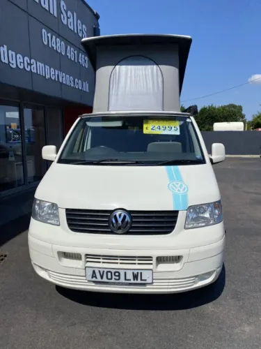 Photo 5 of 2009 09 Reg T5 T30 130PS Automatic Campervan Conversion with Solar and Fiamma