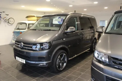 Photo 3 of VOLKSWAGEN T6 102PS EURO 6 HIGHLINE AIR CON DELIVERY MILES WITH BRAND NEW CAMPER VAN CONVERSION 2017