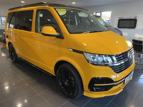 Photo 3 of 2021 71 Reg T6.1 110PS Highline with Rear Camera, Heated Seats and Carpeted Cab