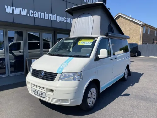 Photo 3 of 2009 09 Reg T5 T30 130PS Automatic Campervan Conversion with Solar and Fiamma
