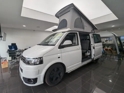 Photo of 2014 14 Reg T30 180 DSG Highline Day Van in White
