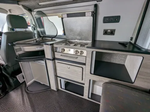 Photo 4 of 2009 58 REG T5 84PS BARN DOORS – PRE OWNED – CAMPERVAN CONVERSION