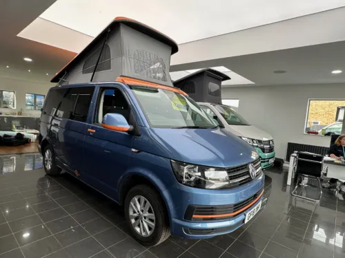Photo 4 of 2018 18 REG VV T6 TRANSPORTER WITH AIR CON 102PS SWB BARN DOORS – CAMPERVAN CONVERSION