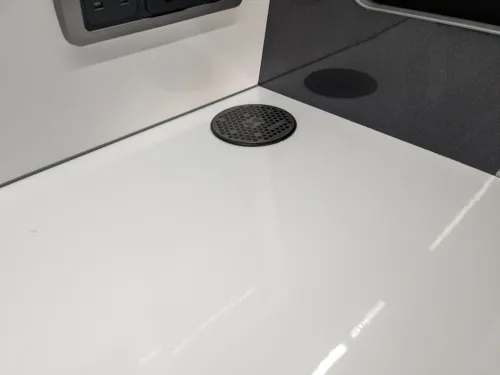 Gloss white sample
