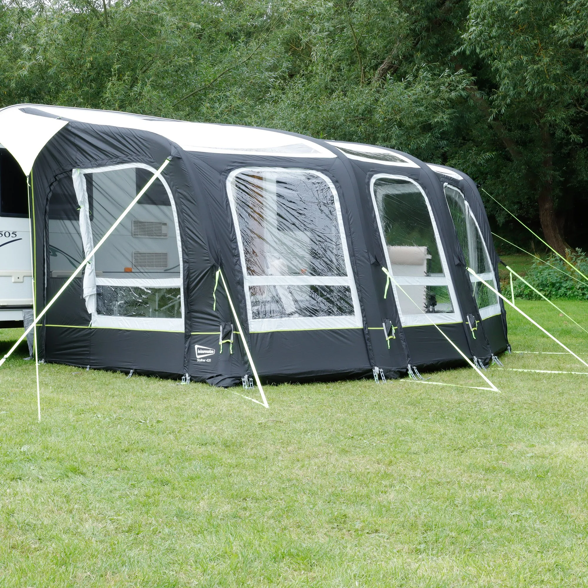 Photo of Leisurewize Skyliner 420 Air Awning