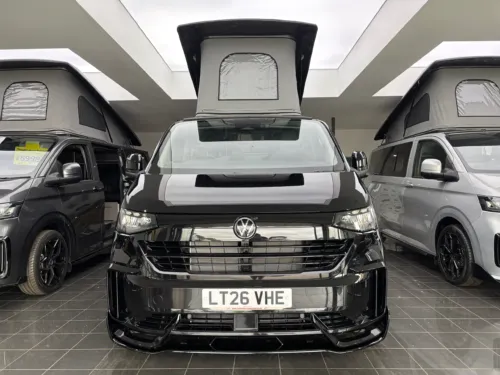 Photo 3 of 2026 26 REG VW T7 150PS 8SP AUTOMATIC COMMERCE PRO SWB TAILGATE – ‘OFF GRID’ CONVERSION – FIXED RIB BED – MIDNIGHT BLACK