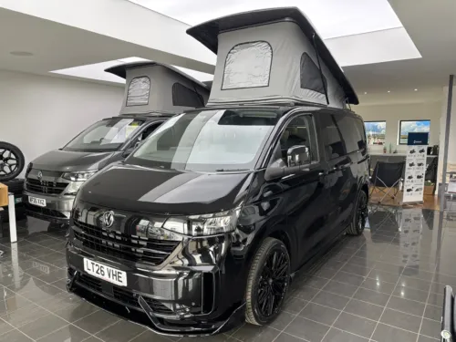 Photo 1 of 2026 26 REG VW T7 150PS 8SP AUTOMATIC COMMERCE PRO SWB TAILGATE – ‘OFF GRID’ CONVERSION – FIXED RIB BED – MIDNIGHT BLACK