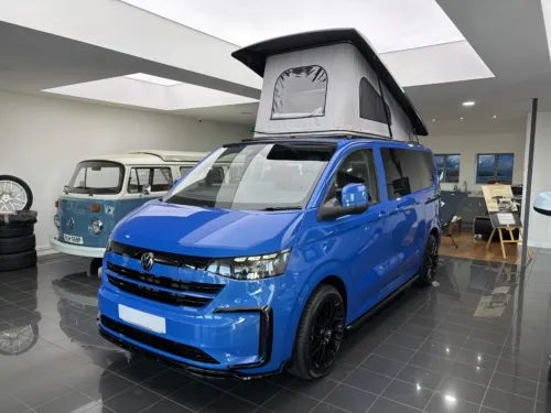 Photo 3 of 2026 26 REG VW T7 150PS 8SP AUTOMATIC COMMERCE PRO SWB TAILGATE – HEATED STEERING WHEEL, LED EXCLUSIVE REAR LIGHTS – BRAND NEW CAMPERVAN CONVERSION -FIXED RIB BED – MID BLUE METALLIC