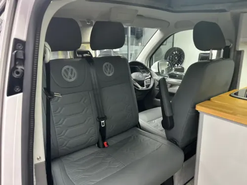 Photo 4 of 2021 21 REG VW T6.1 T32 150PS LWB BARN DOORS – CAMPERVAN CONVERSION – FABWORX BED