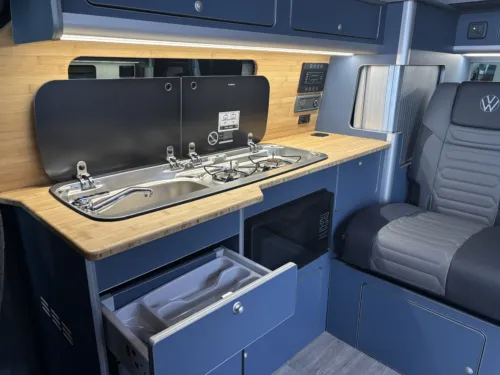 Photo 4 of 2025 75 REG VW T7 T32 150PS 8SP AUTOMATIC COMMERCE PRO SWB TAILGATE – HEATED STEERING WHEEL, LED EXCLUSIVE REAR LIGHTS, ‘STYLE’ FRONT SEATS – BRAND NEW CAMPERVAN CONVERSION – FIXED RIB BED, LEIGHTON VANS LV-S FRONT CHIN & SPLITTER
