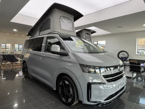 Photo 5 of 2025 75 REG VW T7 150PS 8SP AUTOMATIC COMMERCE PRO SWB TAILGATE – HEATED STEERING WHEEL, LED EXCLUSIVE REAR LIGHTS, ‘STYLE’ FRONT SEATS – BRAND NEW “JOURNEY” CAMPERVAN CONVERSION – FIXED RIB BED