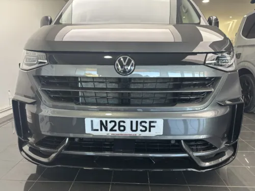 Photo 3 of 2026 26 REG VW T7 T32 KOMBI 170PS 8SP AUTOMATIC COMMERCE PRO SWB TAILGATE – HEATED STEERING WHEEL, LED EXCLUSIVE REAR LIGHTS, POWER FOLDING TRAILER HITCH, 230-V CONVERTER IN CAB