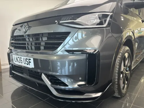 Photo 5 of 2026 26 REG VW T7 T32 KOMBI 170PS 8SP AUTOMATIC COMMERCE PRO SWB TAILGATE – HEATED STEERING WHEEL, LED EXCLUSIVE REAR LIGHTS, POWER FOLDING TRAILER HITCH, 230-V CONVERTER IN CAB