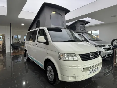 Photo 3 of 2009 09 VW T5 130PS DSG AUTOMATIC TDI T30, SWB, BARN DOORS – AIR CONDITIONING, CRUISE CONTROL – CAMPERVAN CONVERSION