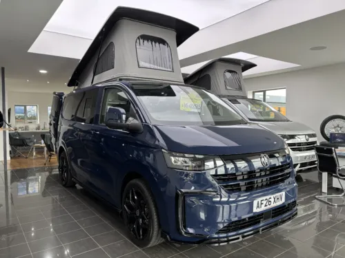 Photo 3 of 2026 26 REG VW T7 150PS 8SP T32 AUTOMATIC COMMERCE PRO SWB BARN DOORS – BRAND NEW CAMPERVAN CONVERSION – INDIGO BLUE