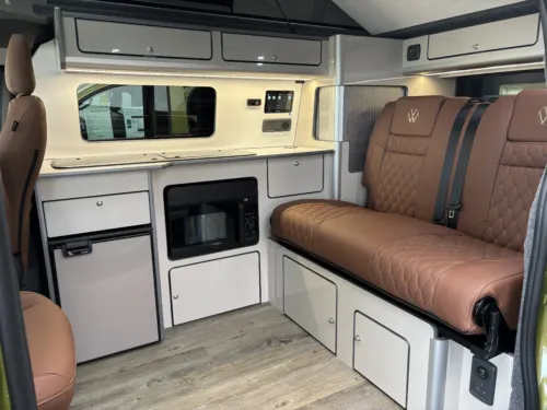 Photo 2 of 2026 26 REG VW T7 110PS 6SP MANUAL COMMERCE PRO SWB TAILGATE – STANDARD CONVERSION – FIXED RIB BED – WARM GREEN
