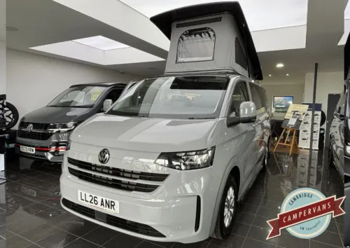 Photo of 2026 26 REG VW T7 170PS 8SP AUTO COMMERCE PRO SWB TAILGATE – STANDARD CONVERSION* – FIXED RIB BED – STONE GREY