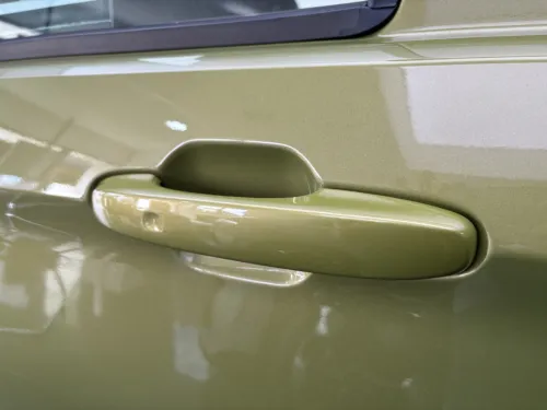 Photo 3 of 2026 26 REG VW T7 150PS 8SP AUTOMATIC COMMERCE PRO SWB TAILGATE – CLASSIC CONVERSION – FIXED RIB BED – WARM GREEN