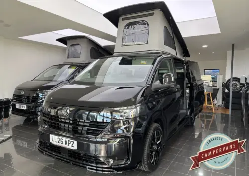 Photo of 2026 26 REG VW T7 170PS 8SP AUTOMATIC COMMERCE PRO SWB TAILGATE – STANDARD CONVERSION – FIXED RIB BED – MIDNIGHT BLACK